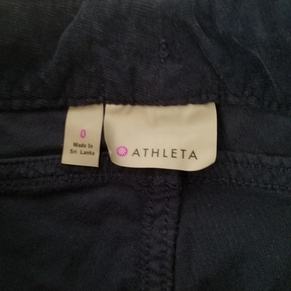 Athleta women's Shorts Size 0 (4 in.inseam - Picture 6 of 9